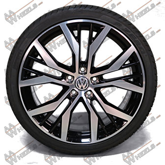 VW Golf 7 GTI Santiago 19 inch originele velgen 5G0601025AN