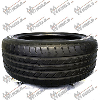 1x Goodyear EfficientGrip MOE 235/45R19 95V (235 45 19)