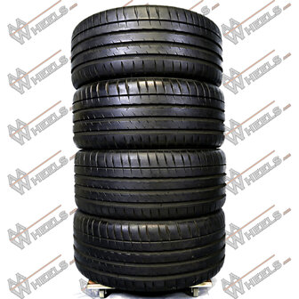 4x Michelin Pilot Sport 4S 245/35R19 93Y