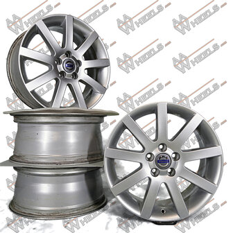 Volvo XC90 17 inch originele velgen 8685788