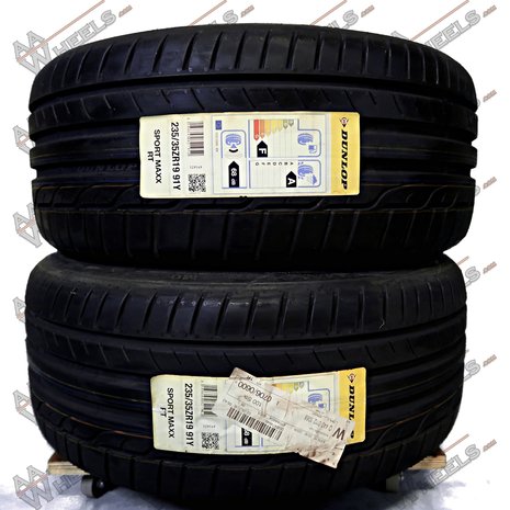 2x Dunlop Sport Maxx RT MO 235/35R19 91Y (235 35 19)