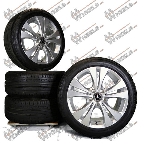 Mercedes A Klasse B klasse CLA 17 inch originele velgen A2464010800 | Zomerbanden