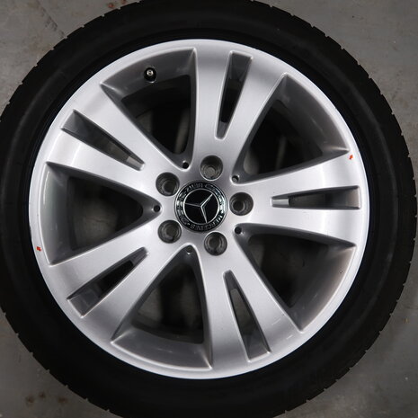 Mercedes C klasse W204 17 inch originele velgen A2044010402 | Zomerbanden